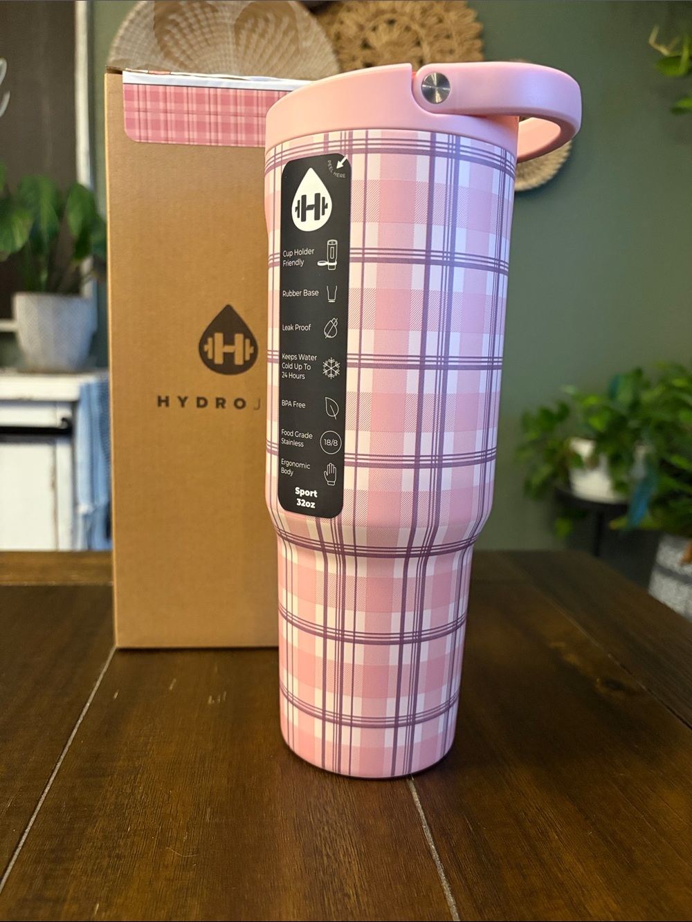 Hydrojug SPORT (32OZ) in PILLOW TALK PLAID! New! Limited Edition!